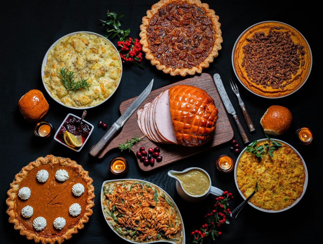 Blue Apron’s Blue Ribbon Thanksgiving Dinner is a stress-free, 10/10 feast with turkey, mac & cheese and apple crumb pie sent to your door.