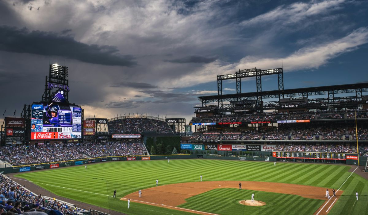 Baseball park. Bally Sports returns to Comcast/Xfinity very soon, so customers who haven't been able to watch their favorite MLB teams will finally get to watch.